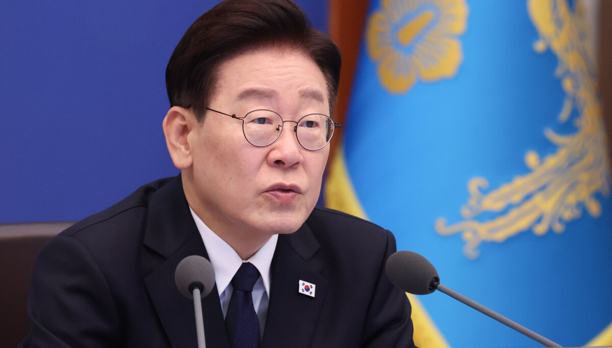 Closing the books: Korea to pay off last financial-crisis debt after 30 years