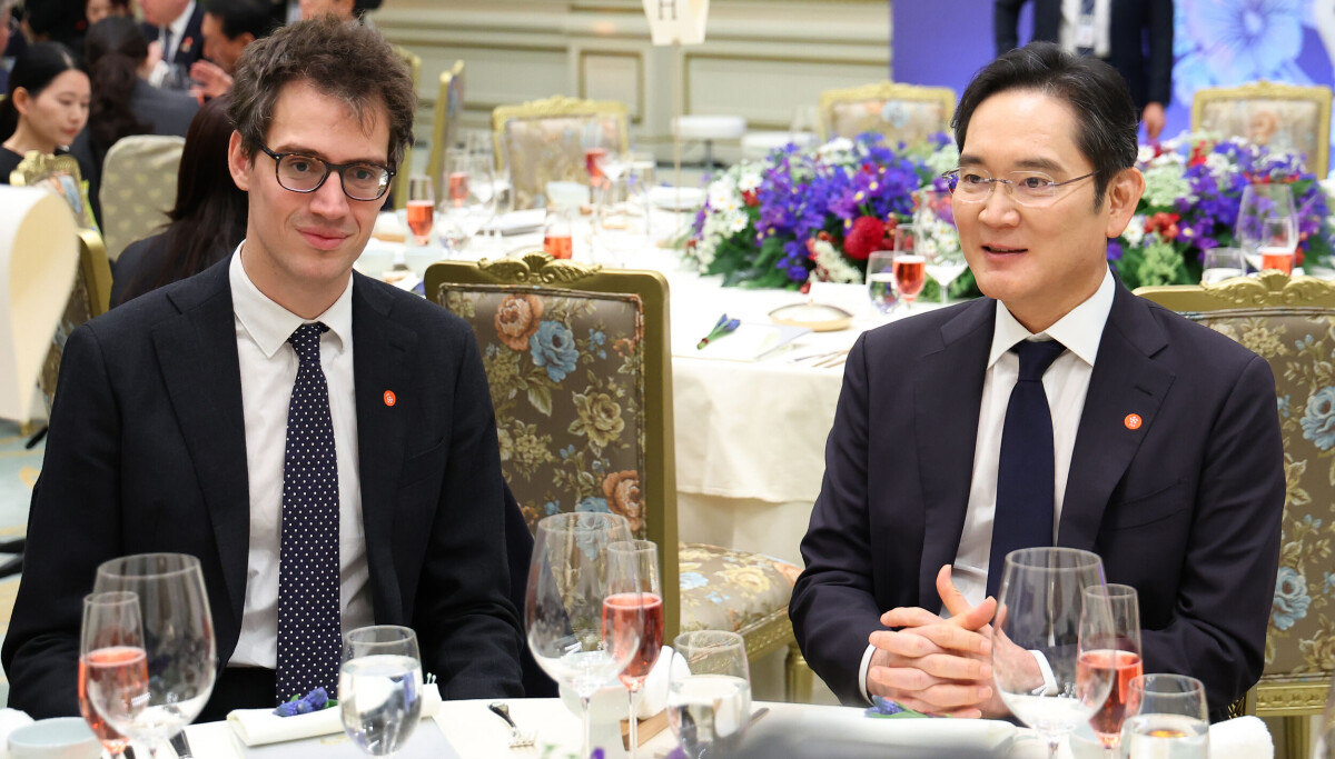 Samsung takes a stake in Mistral