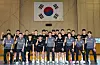 (진천=뉴스1) 김민지 기자 = 9일 충북 진천선수촌에서 열린 2026 아이치-나고야 아시아게임 핸드볼 남자 국가대표 미디어데이에서 조영신 감독과 선수들이 기념촬영을 하고 있다. 2026.9.9/뉴스1