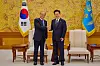 이재명 대통령, 아시아개발은행 총재 접견 (서울=연합뉴스) 이재명 대통령이 14일 청와대에서 한-중앙아시아 정상회의를 계기로 방한한 간다 마사토 아시아개발은행(ADB) 총재를 접견하고 있다. 2026.9.14 [청와대 제공. 재판매 및 DB 금지] photo@yna.co.kr/2026-09-14 14:05:50/