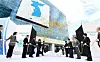 Caption: 북한 철수한 남북공동연락사무소 (서울=연합뉴스) 북한이 22일 상부의 지시라는 입장만 전달한 채 일반적으로 철수하고 우리측 직원만이 근무하고 있는 개성 남북공동연락사무소. 정부는 이번 주말 사무소 직원 9명과 지원 인력 16명 등 평소의 두 배인 25명이 연락사무소에 근무하며 김창수 연락사무소 사무처장 겸 부소장 등 다른 근무자들도 25일 개성으로 출근하다고 밝혔다. 사진은 지난해 9월 개성공단에서 열린 남북공동연락사무소 개소식. 2019.3.24 [사진공동취재단 연합뉴스 DB] photo@yna.co.kr(끝) 남북공동연락사무소가 판문점 선언으로 합의된 지 140일 만인 14일 개성공단에서 문을 열었다. 14일 개성공단 내 남북연락사무소 청사 앞에서 열린 개소식에서 조명균 통일부 장관, 리선권 북한 조국평화통일위원회(조평통) 위원장 등이 제막을 하고 있다. 2018.9.14 photo@yna.co.kr/2018-09-14 16:20:39//2019-03-24 11:00:43/