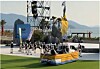 지난 15일 2026 여수세계섬박람회에서 열린 '거문도 뱃노래' 공연. 트럭에 천을 두르고 돛을 붙인 채 어민들이 고기 잡는 모습을 재현하고 있다. 온라인 커뮤니티 캡처