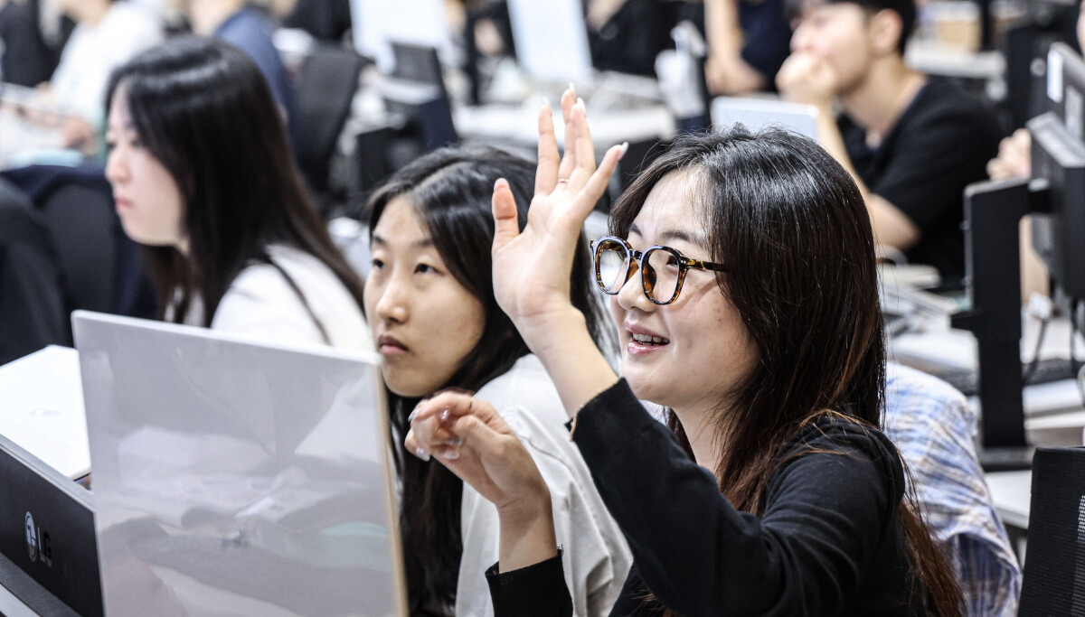Job Seekers Turn to AI Boot Camps as Hiring Market Gets Tougher
