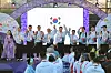 (나고야=뉴스1) 김도우 기자 = 이상현 선수단장 등 대한민국 국가대표 선수단이 17일 일본 나고야 2026 아이치·나고야 아시안게임 선수촌에서 열린 입촌식에서 손을 흔들고 있다. 2026.9.17/뉴스1