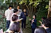 Gangdong District chief Lee Soo-hee explains the Han River greenway project at the planned site of an observation deck on Mount Godeok in Gangdong District, eastern Seoul in an undated photo.