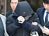 중국에 반도체 기술 유출한 삼성전자 전 수석연구원, 오늘 영장심사 (서울=연합뉴스) 서대연 기자 = 반도체 핵심 기술을 중국에 유출한 혐의을 받는 삼성전자 전 수석연구원 A씨가 16일 오전 서울 서초구 서울중앙지방법원에서 열린 구속 전 피의자 심문(영장실질심사)을 마친 뒤 법원을 떠나고 있다. 2024.1.16 dwise@yna.co.kr/2024-01-16 12:44:06/