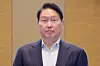 (서울=뉴스1) = 최태원 대한상공회의소 회장과 고바야시 켄 일본상의 회장이 31일 일본 센다이 웨스틴호텔에서 ‘지역에서 열어가는 한일의 미래'를 주제로 열린 ‘제15회 한일상공회의소 회장단 회의’에서 공동성명서에 서명 후 기념촬영을 하고 있다. (대한상의 제공. 재판매 및 DB금지) 2026.8.31/뉴스1