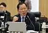국민의힘 조승환 의원이 국정감사에서 질의하고 있다. 조 의원은 지난 12일 농림축산식품해양수산위원회 해양수산부 국정감사에서 부캉이 구조와 관련한 매뉴얼을 만들어야 한다고 지적했다. 사진 연합뉴스