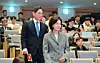 이재용 삼성전자 회장과 홍라희 전 리움미술관장이 2024년 서울 종로구 서울대어린이병원에서 열린 '이건희 소아암·희귀질환 극복사업, 함께 희망을 열다, 미래를 열다' 행사에 참석하고 있다. 사진 서울대학교병원