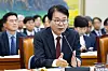 (서울=뉴스1) 유승관 기자 = 이한주 경제·인문사회연구회 이사장이 13일 서울 여의도 국회에서 열린 정무위원회의 국무조정실 등에 대한 국정감사에 출석해 의원 질의에 답하고 있다. 2026.10.13/뉴스1