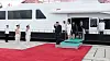 요트 타고 구축함 취역기념식장 도착한 김정은 (서울=연합뉴스) 김정은 북한 국무위원장이 지난 6일 구축함 강건호 취역기념식이 열린 원산항에 요트를 타고 도착해 부인 리설주 여사, 딸 주애와 함께 배에서 내리며 해군 지휘관들의 경례에 답하고 있다. [조선중앙TV 화면] 2026.9.7 [국내에서만 사용가능. 재배포 금지. For Use Only in the Republic of Korea. No Redistribution] nkphoto@yna.co.kr/2026-09-07 12:29:49/