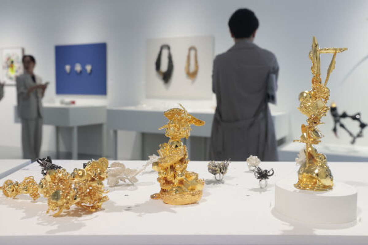 675 jewelry pieces from Korea and Austria on display at SeMoCA's