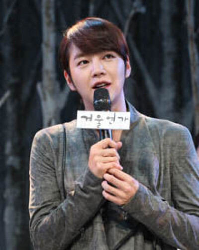 Jang Keun-suk to attend a fan meeting for “You Are My Pet”
