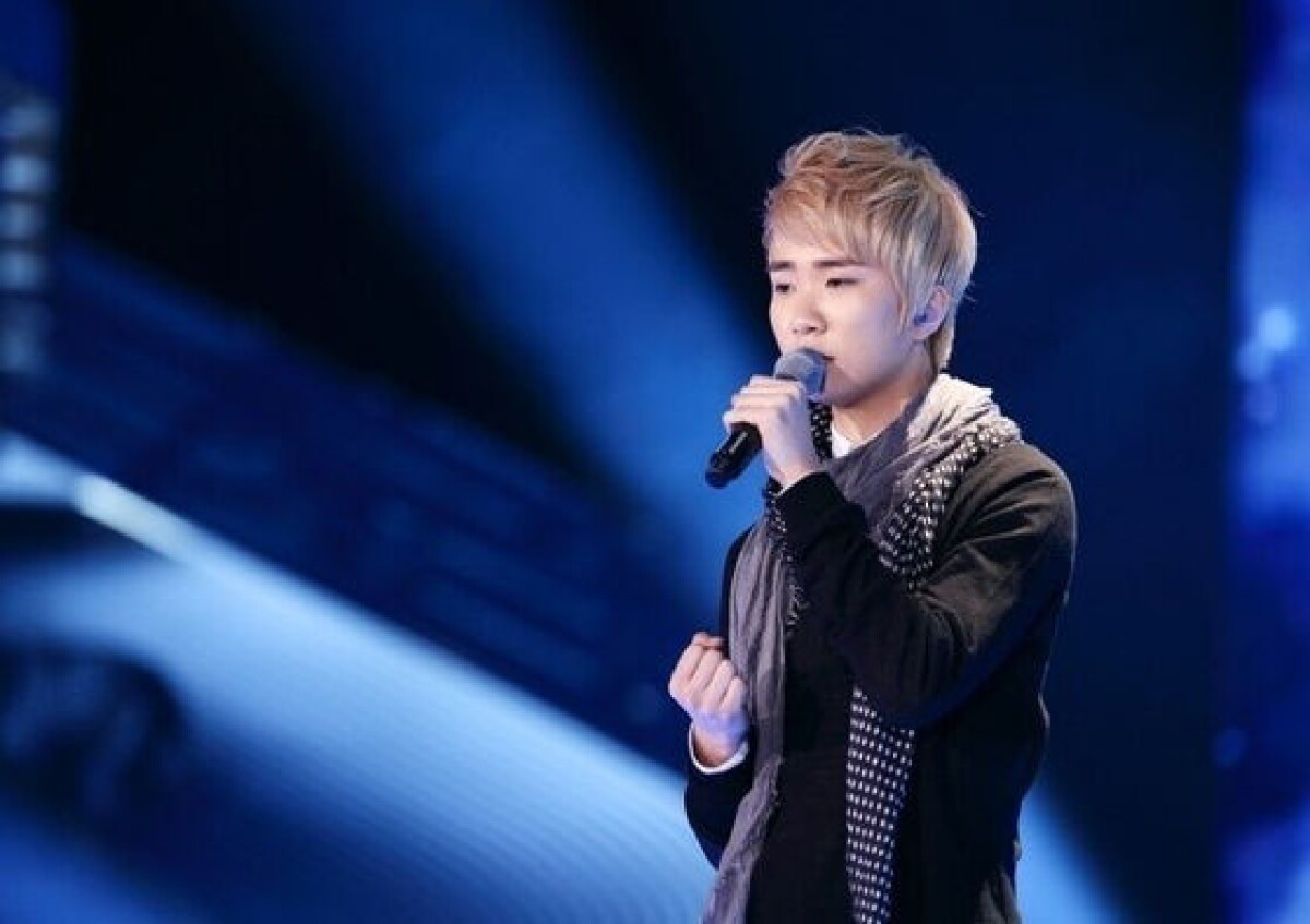 Behind the Lyrics] Yoon Hyun-sang writes with wit and sings with heart