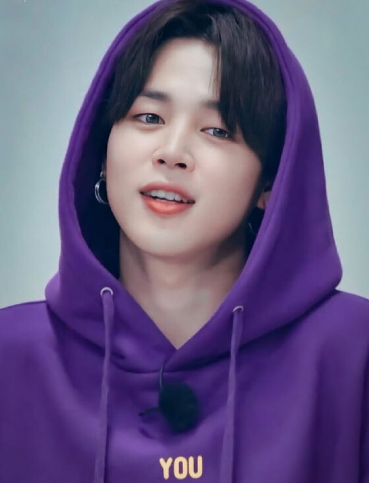 紫JIMIN YOUパーカーM ピアスセット BTS's Jimin sells out his new merch drop within seconds