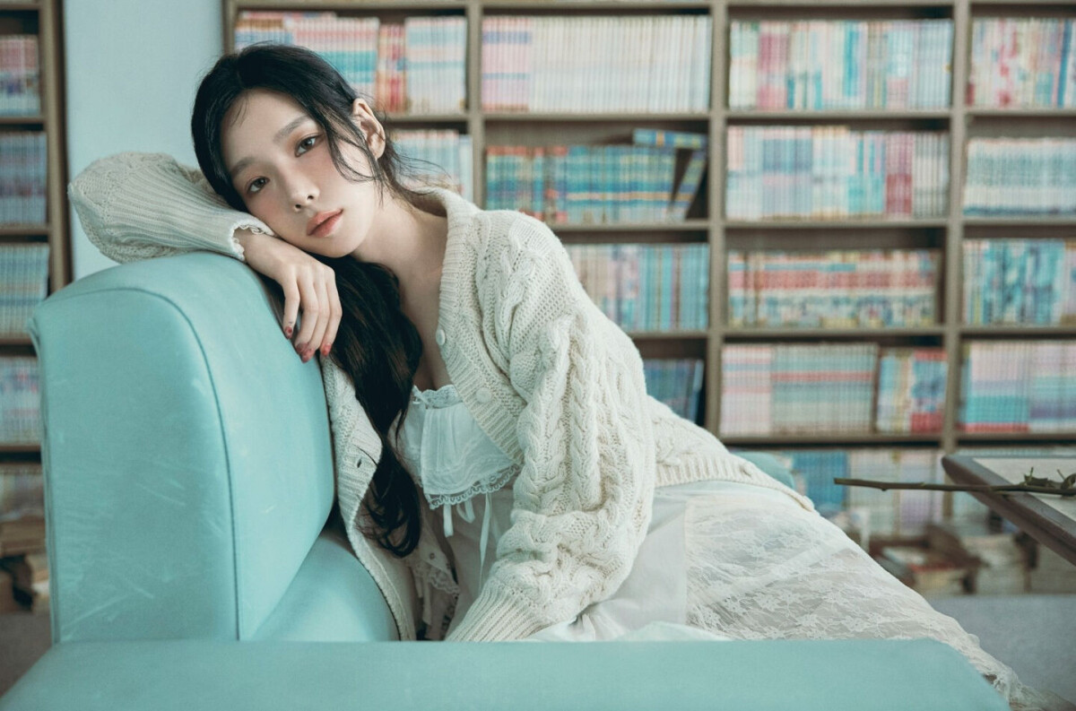 Girl's Generation's Taeyeon's 10th anniversary album 'greets her