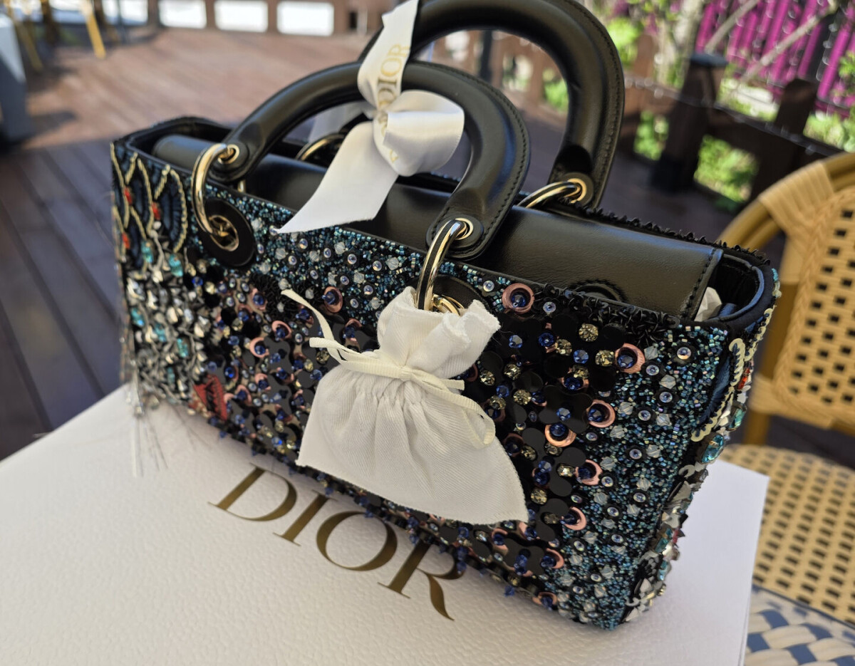 Dior Korea faces criminal complaint over alleged outsourced repair