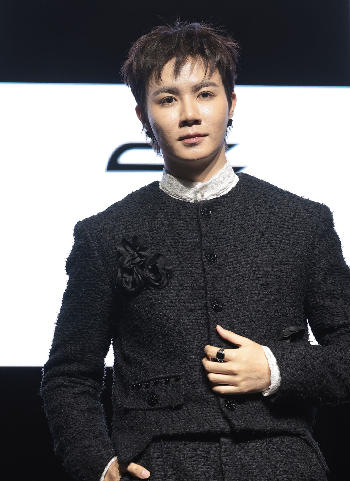 Thai star Zee Pruk shares big Korean dreams, starting with his