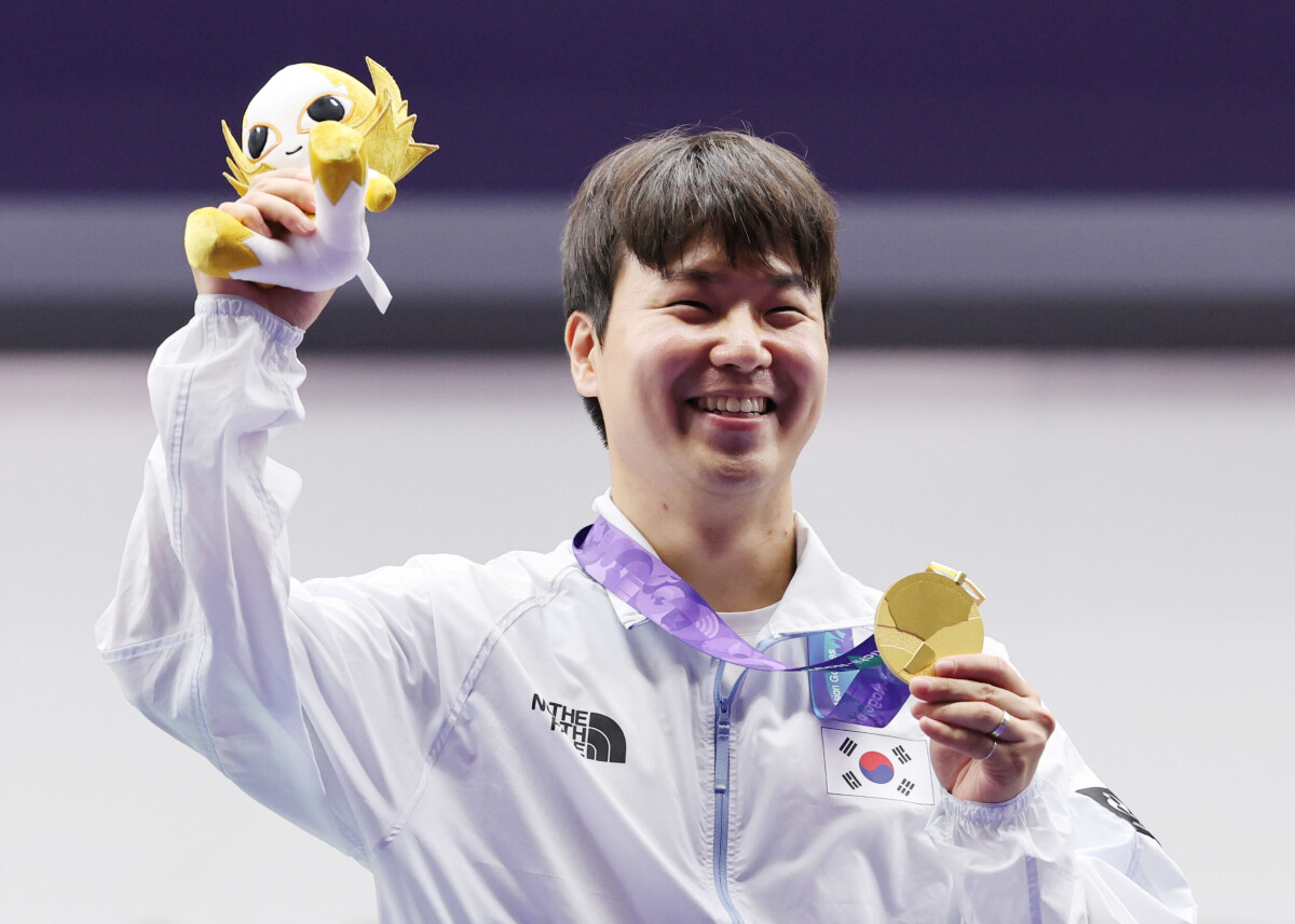 Lee Gun-hyeok wins second shooting gold at Aichi-Nagoya Asian Games